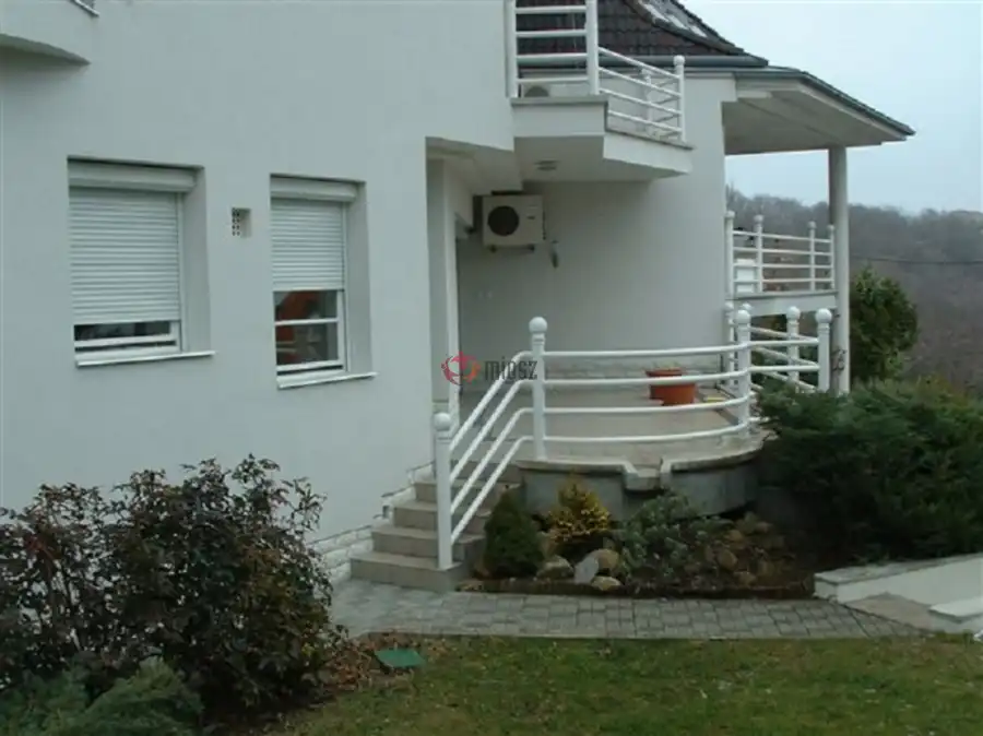 Albérlet, kiadó ikerház, Budapest, XII. kerület