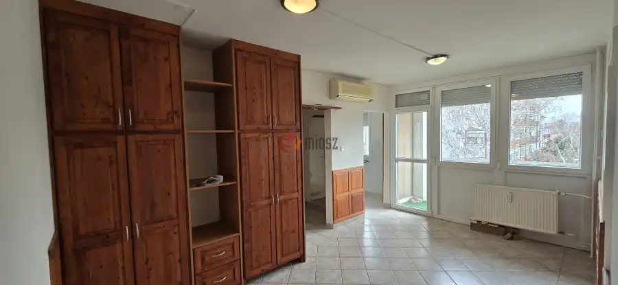 Albérlet, kiadó téglalakás, Szekszárd