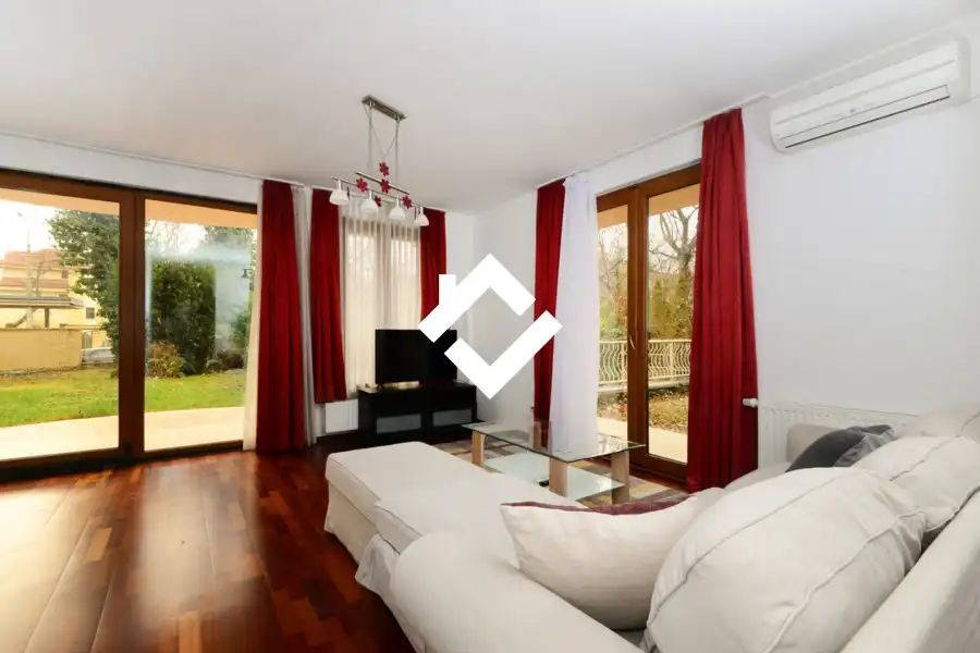 Albérlet, kiadó újszerű téglalakás, Budapest, II. kerület