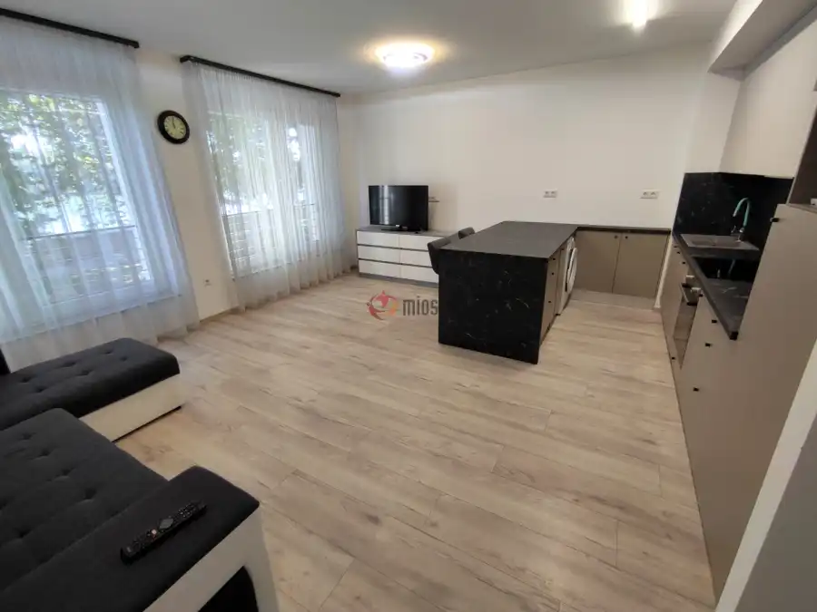 Albérlet, kiadó újszerű téglalakás, Mohács