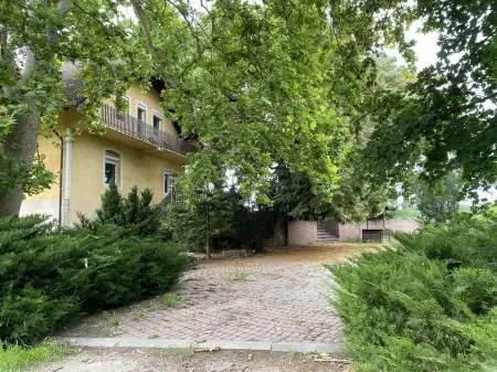 kiadó családi ház, Dabas