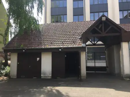 kiadó garázs, Békéscsaba