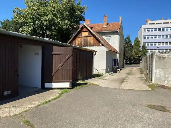 Kiadó garázs, Békéscsaba 15 m² 22 E Ft/hó