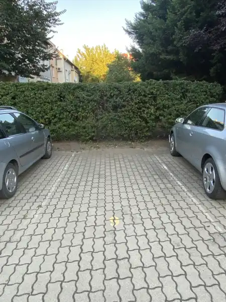 Kiadó garázs, Szeged 8 m² 18 E Ft/hó
