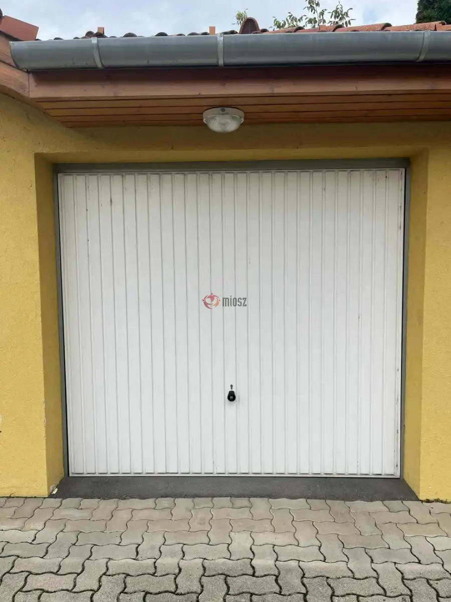 kiadó garázs, Zalaegerszeg