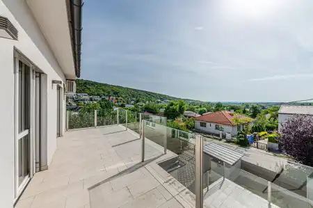 Kiadó ikerház, Budapest, III. kerület 4+1 szoba 160 m² 1.3 M Ft/hó