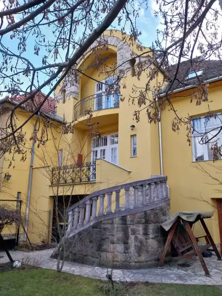 kiadó ikerház, Budapest, XII. kerület