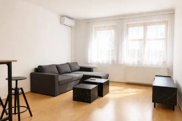 Kiadó ingatlan, Békéscsaba 2 szoba 48 m² 160 E Ft/hó