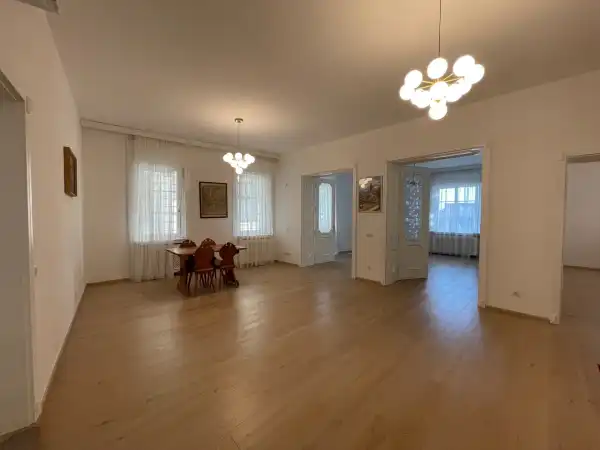 Kiadó ingatlan, Budapest, I. kerület 4 szoba 135 m² 1.58 M Ft/hó
