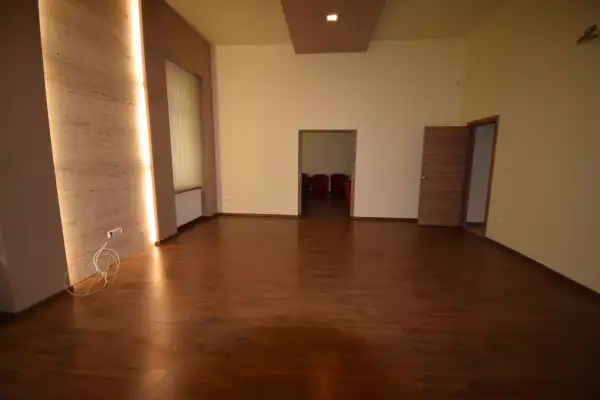 Kiadó ingatlan, Budapest, I. kerület 4 szoba 133 m² 500 E Ft/hó