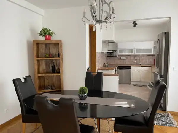 Kiadó ingatlan, Budapest, II. kerület 6 szoba 217 m² 1.13 M Ft/hó