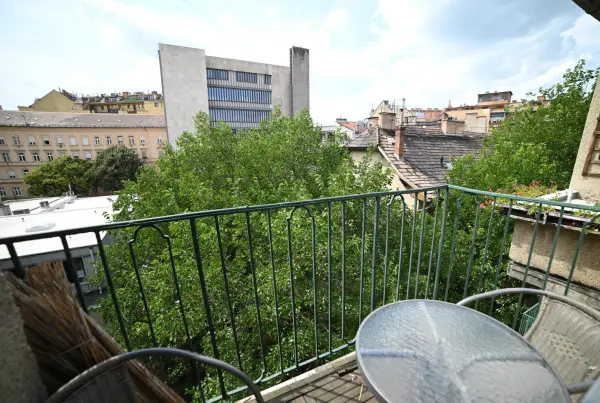 Kiadó ingatlan, Budapest, II. kerület 2+1 szoba 78 m² 350 E Ft/hó