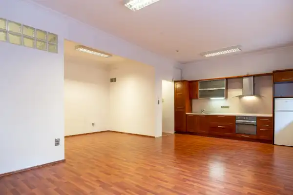 Kiadó ingatlan, Budapest, II. kerület 1 szoba 45 m² 220 E Ft/hó
