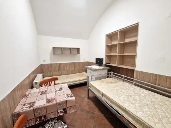 Kiadó ingatlan, Budapest, IX. kerület 10 szoba 210 m² 480 E Ft/hó