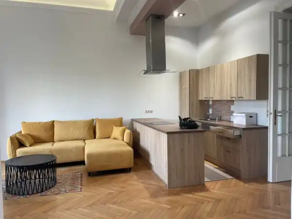 Kiadó ingatlan, Budapest, V. kerület 3 szoba 90 m² 474 E Ft/hó