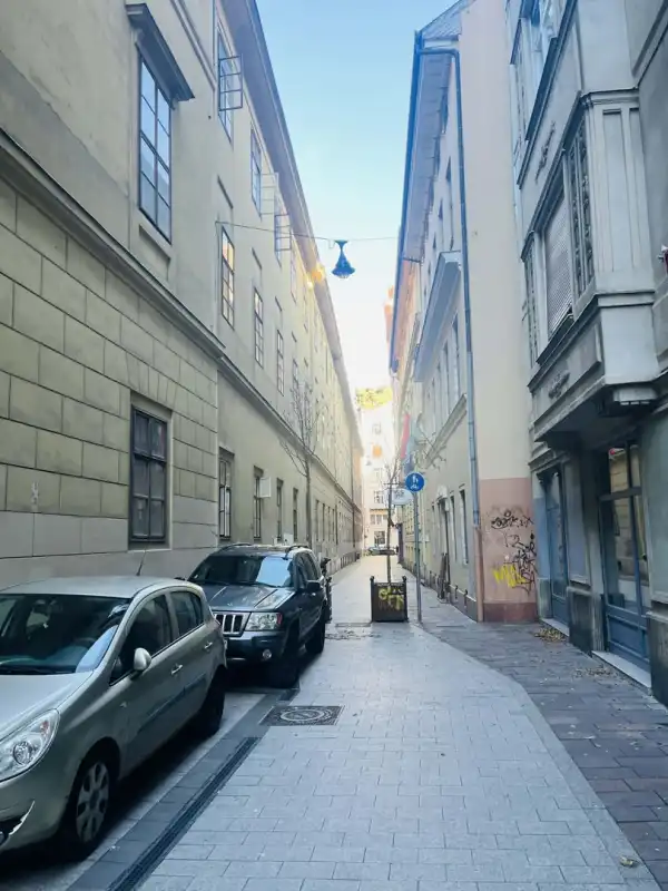 Kiadó ingatlan, Budapest, V. kerület 2 szoba 73 m² 250 E Ft/hó