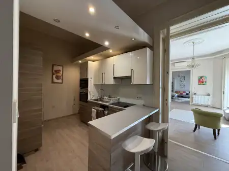 Kiadó ingatlan, Budapest, VI. kerület 3 szoba 120 m² 560 E Ft/hó