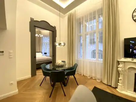 Kiadó ingatlan, Budapest, VI. kerület 3 szoba 80 m² 763 E Ft/hó