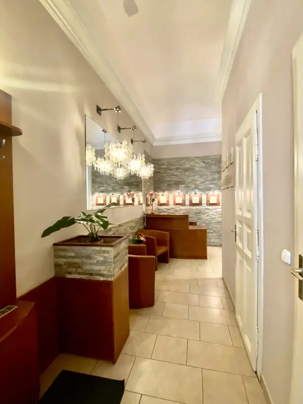 Kiadó ingatlan, Budapest, VI. kerület 2+2 szoba 81 m² 450 E Ft/hó