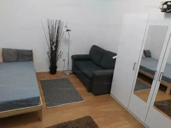 Kiadó ingatlan, Budapest, VII. kerület 1 szoba 38 m² 200 E Ft/hó