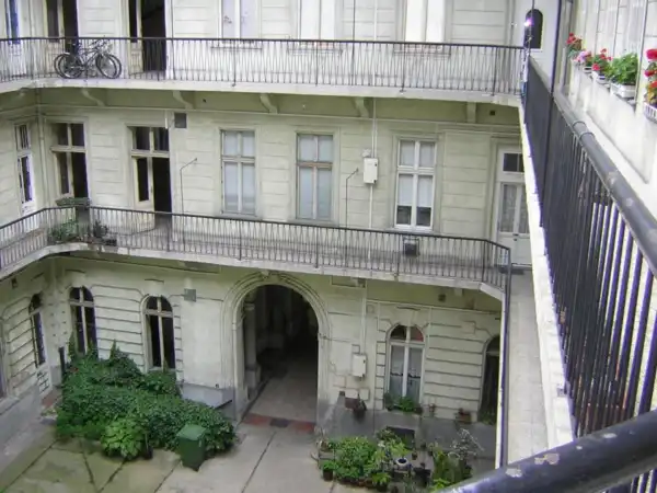 Kiadó ingatlan, Budapest, VII. kerület 1 szoba 42 m² 185 E Ft/hó