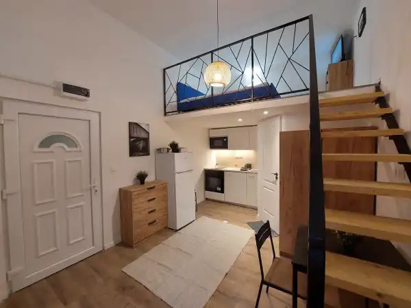 Kiadó ingatlan, Budapest, VII. kerület 1 szoba 21 m² 190 E Ft/hó