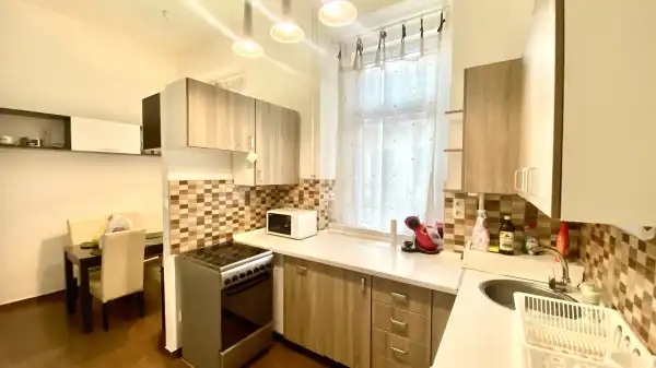 Kiadó ingatlan, Budapest, VIII. kerület 2 szoba 67 m² 250 E Ft/hó