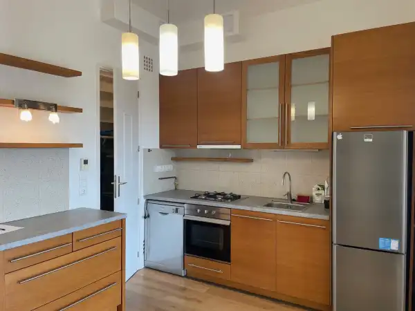 Kiadó ingatlan, Budapest, XII. kerület 3 szoba 96 m² 500 E Ft/hó