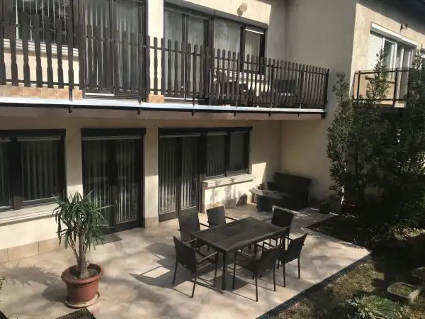 Kiadó ingatlan, Budapest, XII. kerület 5 szoba 220 m² 918 E Ft/hó