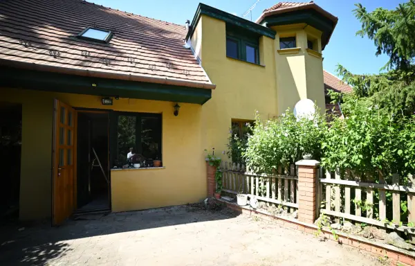 Kiadó ingatlan, Budapest, XII. kerület 3 szoba 122 m² 400 E Ft/hó