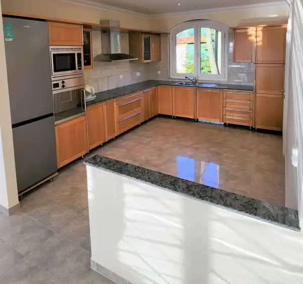 Kiadó ingatlan, Budapest, XII. kerület 4 szoba 150 m² 970 E Ft/hó