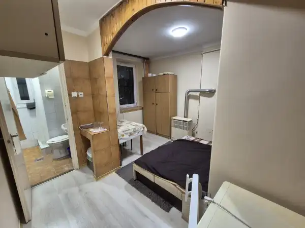 Kiadó ingatlan, Budapest, XIII. kerület 1 szoba 16 m² 130 E Ft/hó