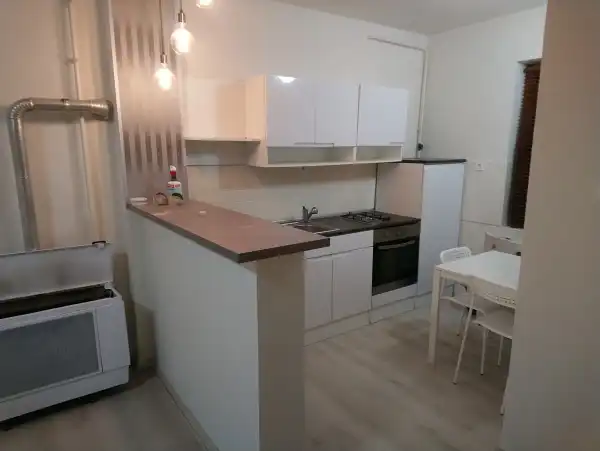 Kiadó ingatlan, Budapest, XIV. kerület 1 szoba 29 m² 180 E Ft/hó