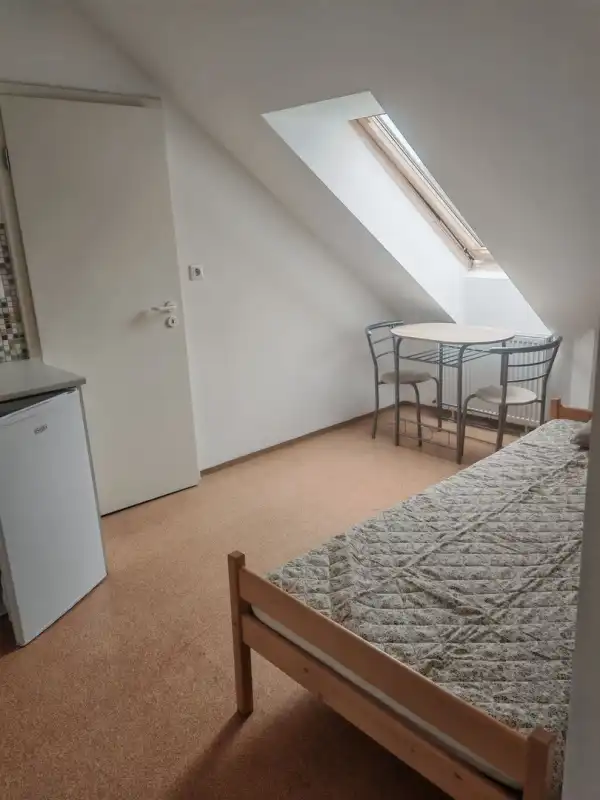 Kiadó ingatlan, Győr 1 szoba 14 m² 126 E Ft/hó + Áfa