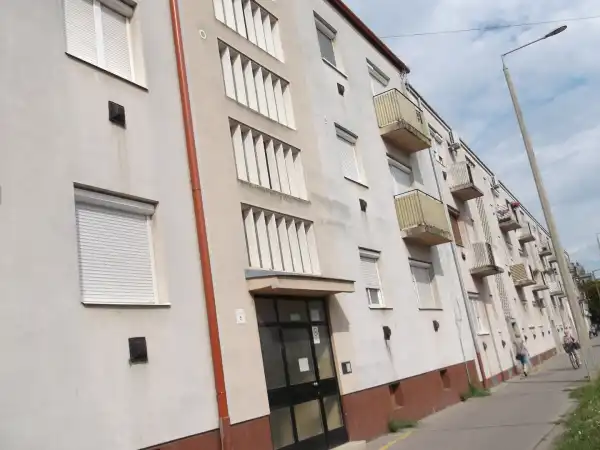 Kiadó ingatlan, Hajdúböszörmény 1 szoba 36 m² 130 E Ft/hó