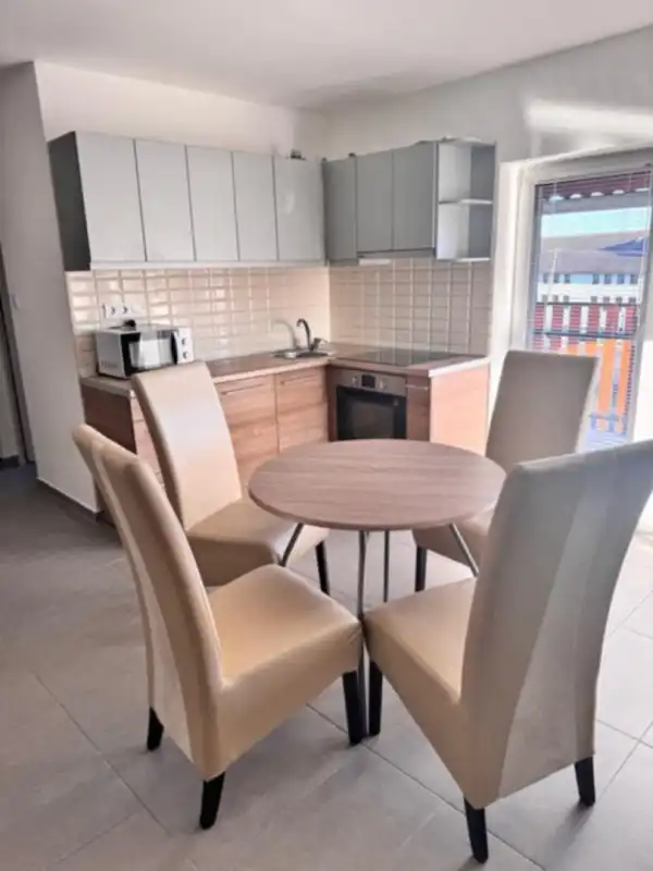 Kiadó ingatlan, Kalocsa 1 szoba 50 m² 150 E Ft/hó