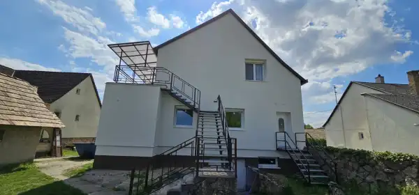 Kiadó ingatlan, Kecskéd 1 szoba 39 m² 120 E Ft/hó + Áfa