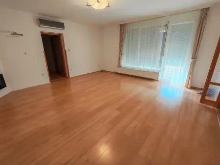 Kiadó ingatlan, Mohács 4 szoba 110 m² 200 E Ft/hó