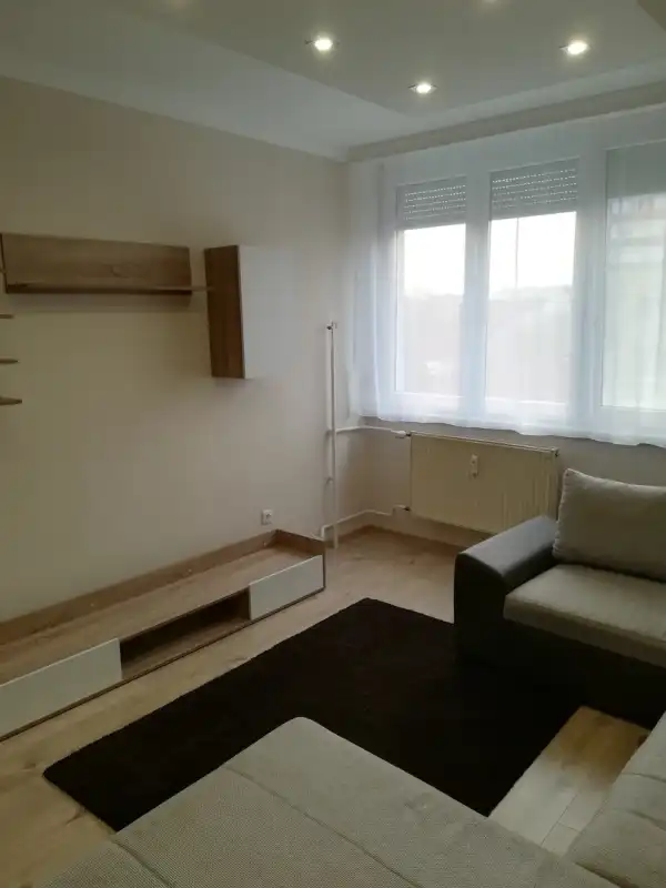 Kiadó ingatlan, Nyíregyháza 2 szoba 49 m² 130 E Ft/hó