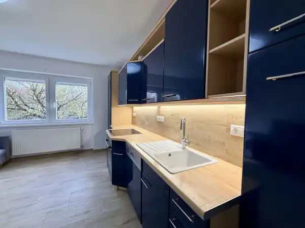 Kiadó ingatlan, Oroszlány 3 szoba 49 m² 160 E Ft/hó
