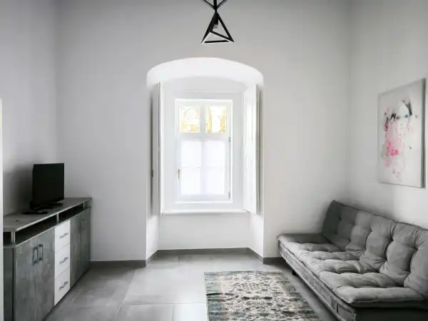 Kiadó ingatlan, Paks 1 szoba 40 m² 200 E Ft/hó