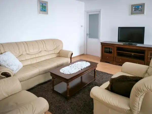 Kiadó ingatlan, Paks 2+1 szoba 74 m² 250 E Ft/hó