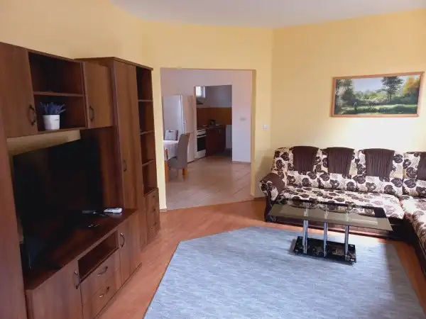 Kiadó ingatlan, Paks 3 szoba 72 m² 250 E Ft/hó