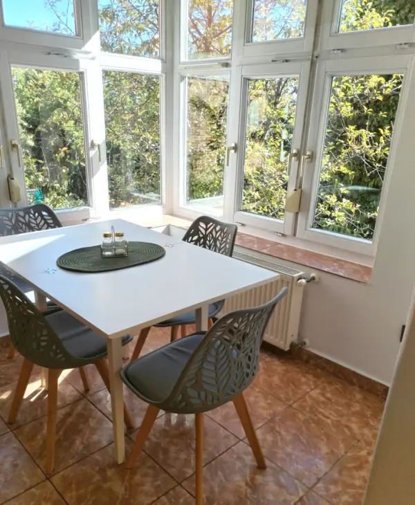 Kiadó ingatlan, Pécs 1+1 szoba 52 m² 185 E Ft/hó