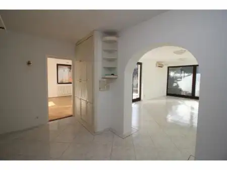 kiadó ingatlan, Solymár