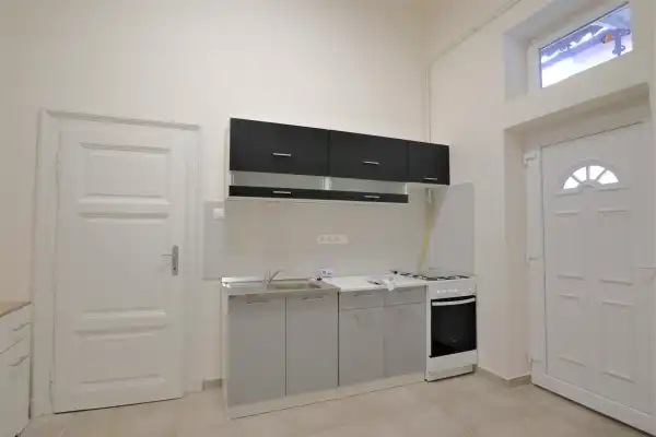Kiadó ingatlan, Szeged 2 szoba 45 m² 140 E Ft/hó