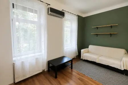 Kiadó ingatlan, Szeged 1 szoba 40 m² 170 E Ft/hó