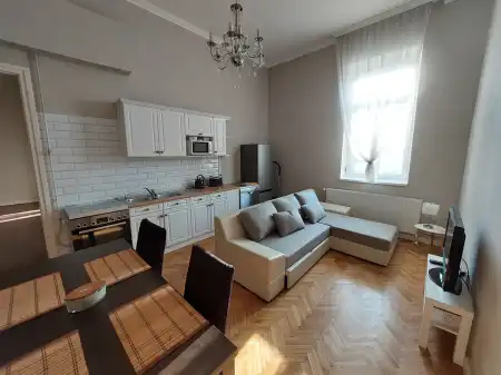 kiadó ingatlan, Szeged
