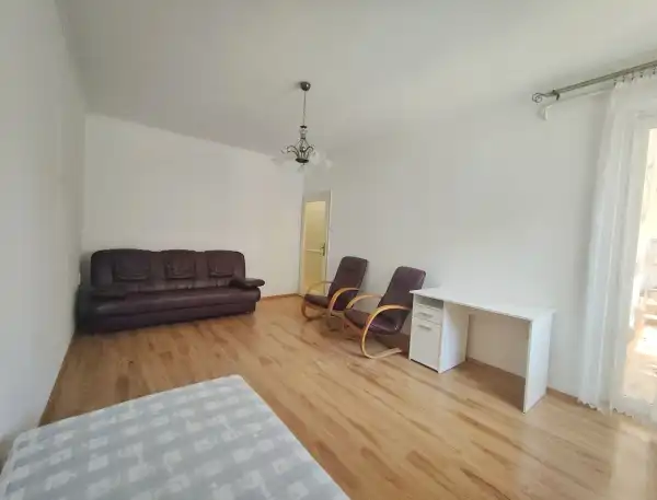 Kiadó ingatlan, Szeged 3 szoba 65 m² 200 E Ft/hó