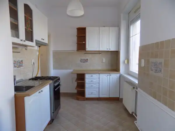 Kiadó ingatlan, Székesfehérvár 1+2 szoba 57 m² 180 E Ft/hó